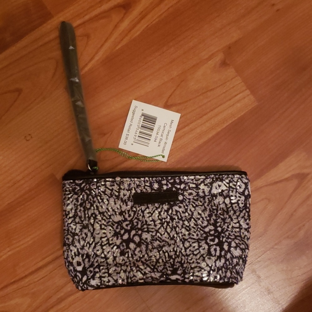 NWT Vera Bradley Mesh Sequin Wristlet CamocatBlack